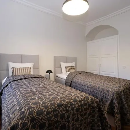 4 Bedroom Toompea Old Town Apartment *